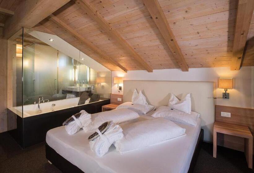 Gartenhotel Völser Hof   Adults Only