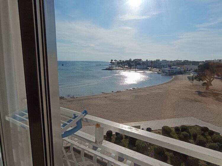 בית מלון כפרי Paradise