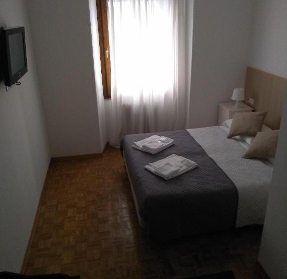 هتل Affittacamere Iris