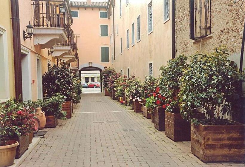 ホテル Albergo Corte Antica