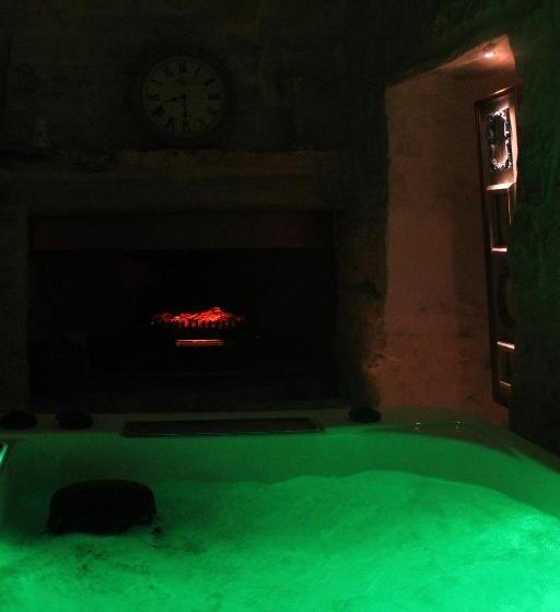 호텔 Albergo Diffuso Dimora Rossi B&b