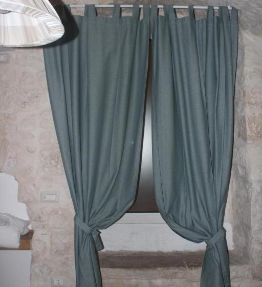 호텔 Albergo Diffuso Dimora Rossi B&b