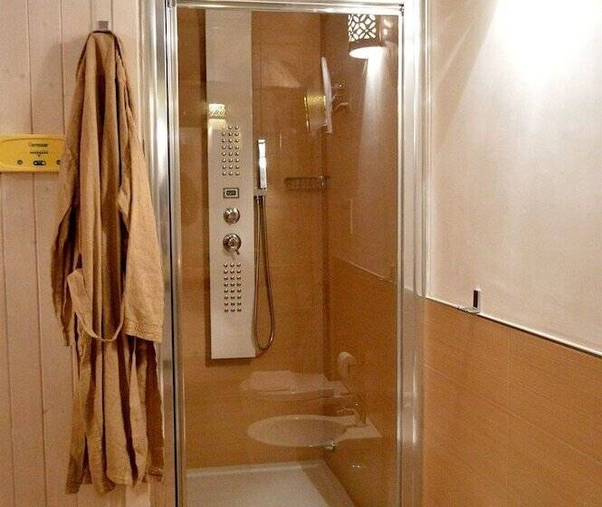 호텔 Albergo Diffuso Dimora Rossi B&b