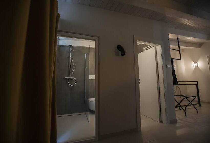 호텔 Albergo Diffuso Dimora Rossi B&b