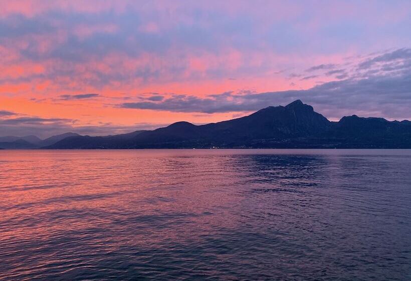 فندق Albergo Gardesana