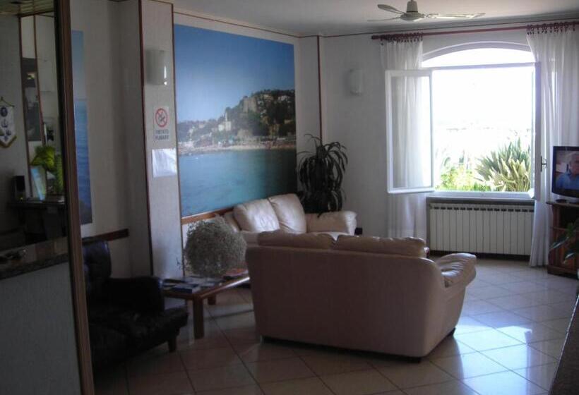 酒店 Albergo Ristorante Lucciola