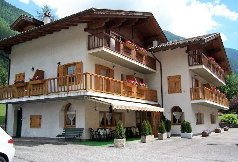 Alpen Hotel Rabbi