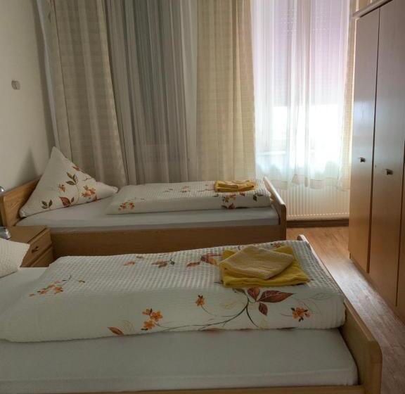 בית מלון כפרי Am Freihafen