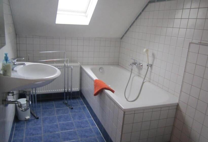 בית מלון כפרי Am Freihafen