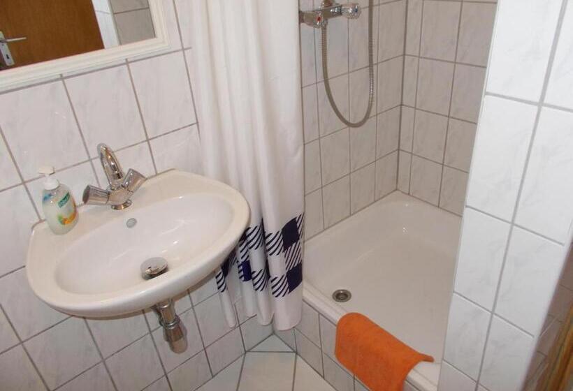 בית מלון כפרי Am Freihafen