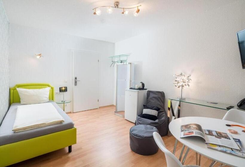 هتل Am Gottesauer Schloss