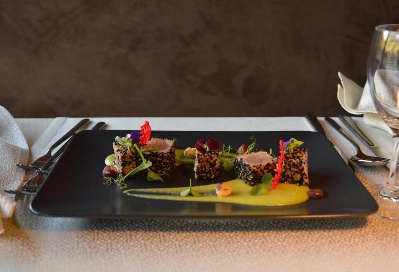 בית מלון כפרי Antines