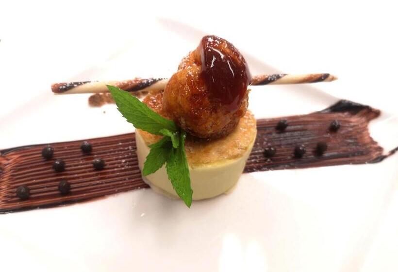 בית מלון כפרי Antines