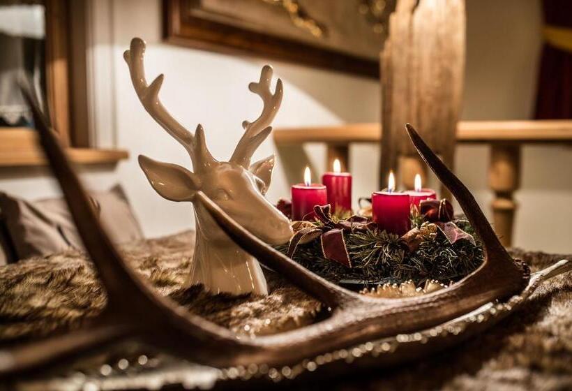 בית מלון כפרי Antines