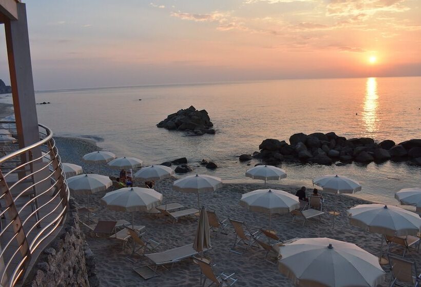 בית מלון כפרי Baia Del Godano Resort & Spa