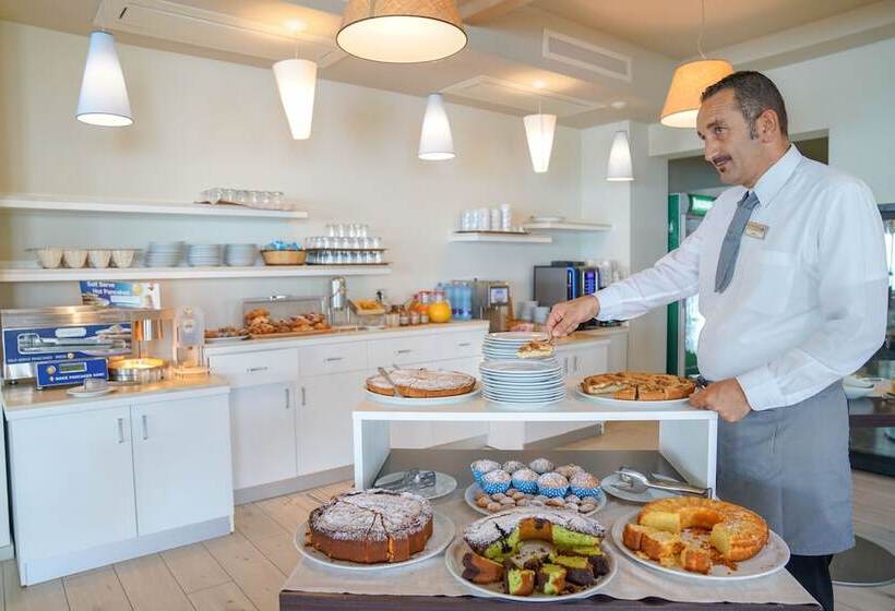 בית מלון כפרי Baia Del Godano Resort & Spa