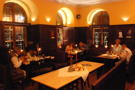 Отель Behringer