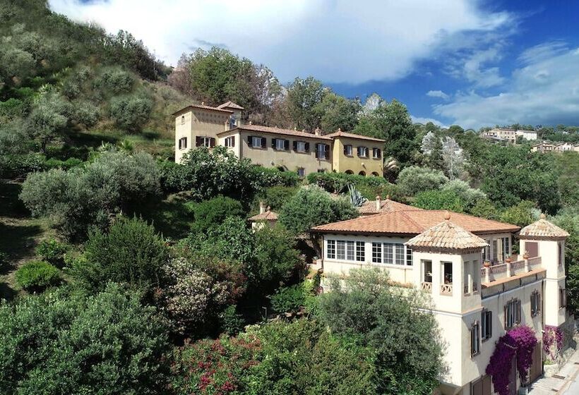 בית מלון כפרי Borgo Riccio