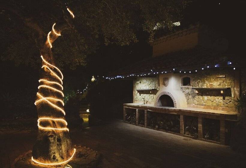 ホテル Borgo Riccio