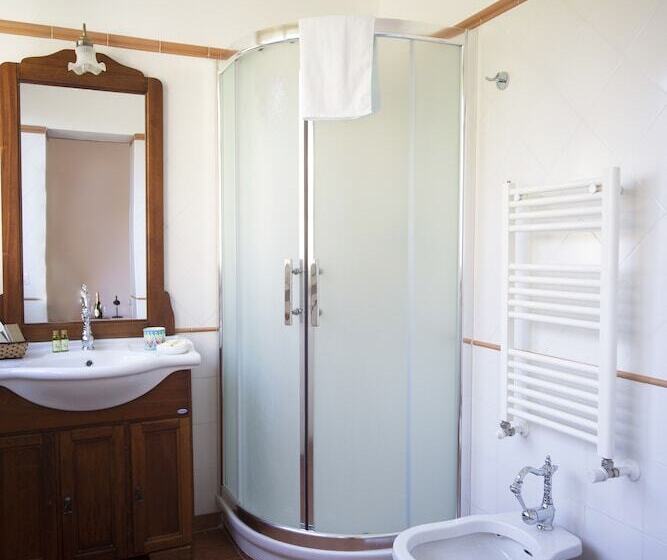 בית מלון כפרי Borgo Riccio