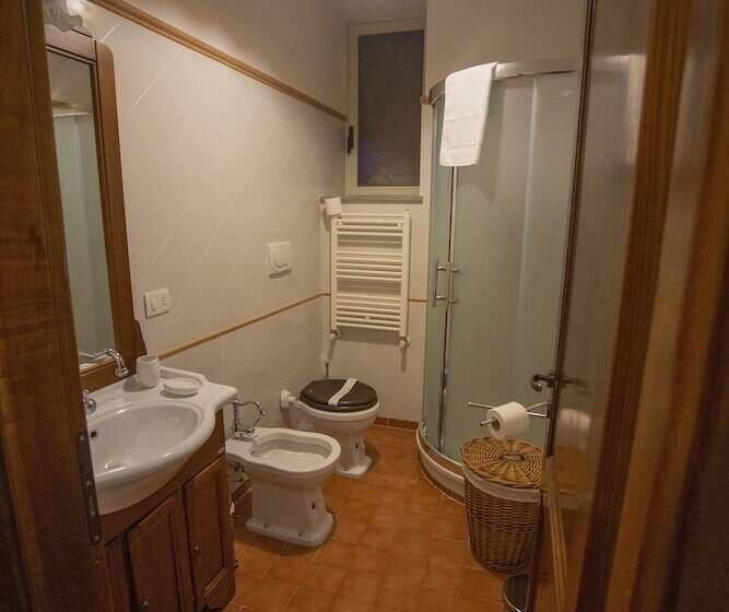 בית מלון כפרי Borgo Riccio