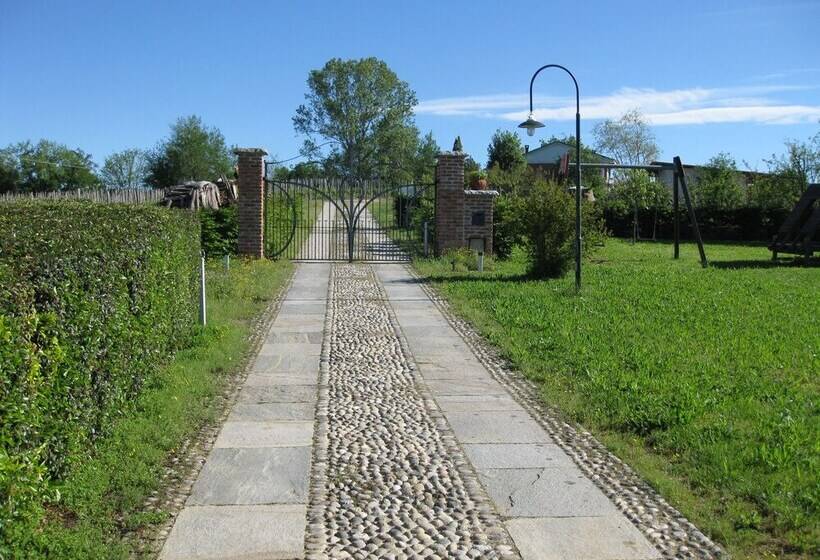 Отель Cascina Ponchietta