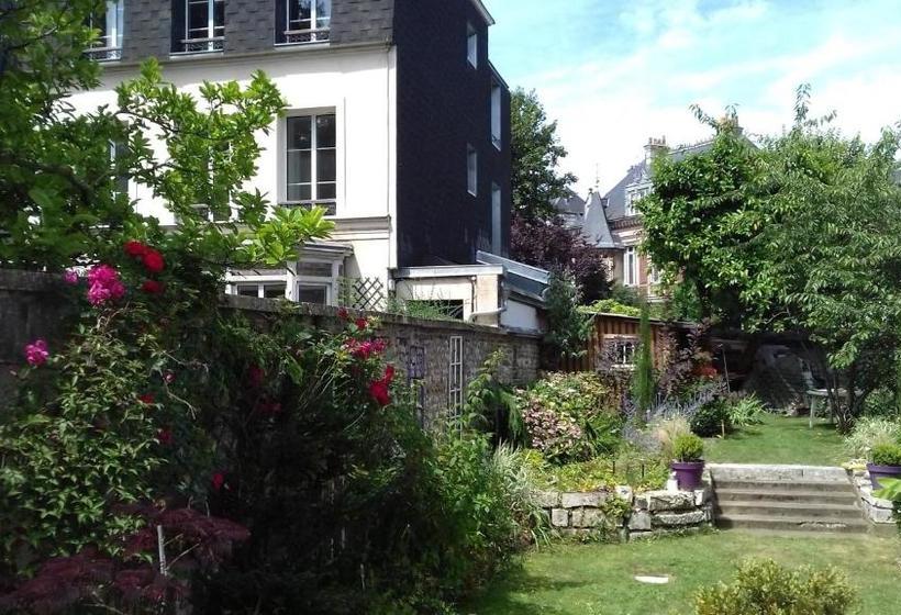 Отель Hôtel Céline   Hôtel De La Gare