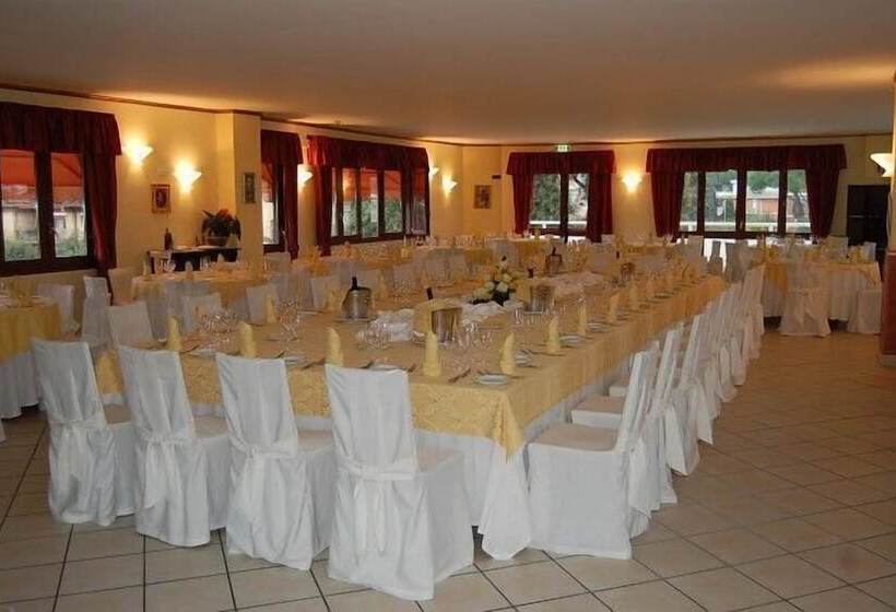 בית מלון כפרי Centrale