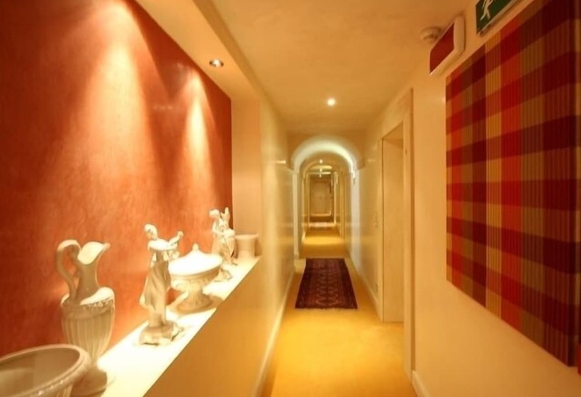 Charming Hotel Dei Chiostri