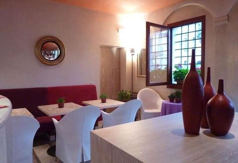 Charming Hotel Dei Chiostri
