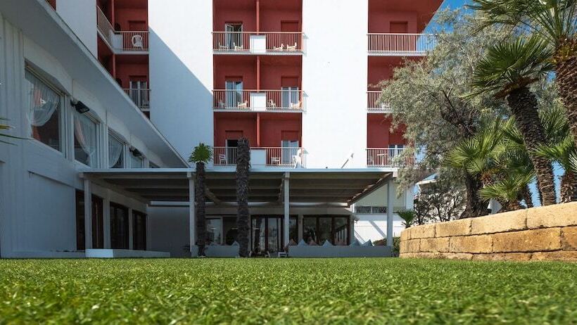 فندق Continental