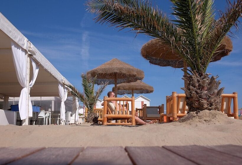 فندق Continental