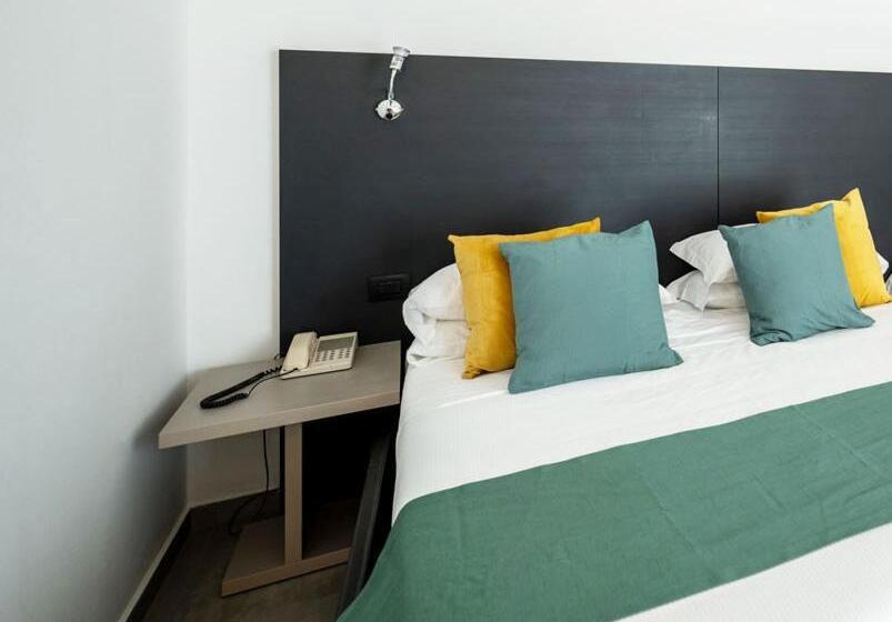 فندق Continental