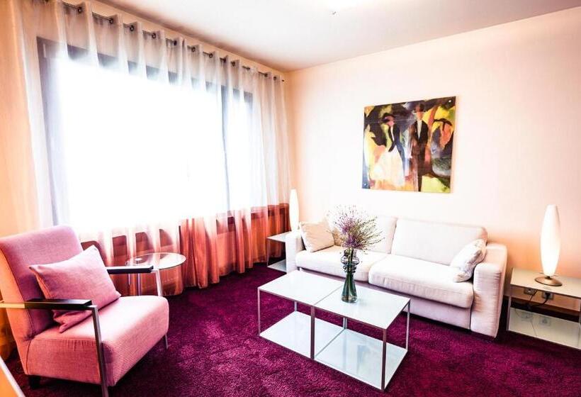 هتل Der Blaue Reiter