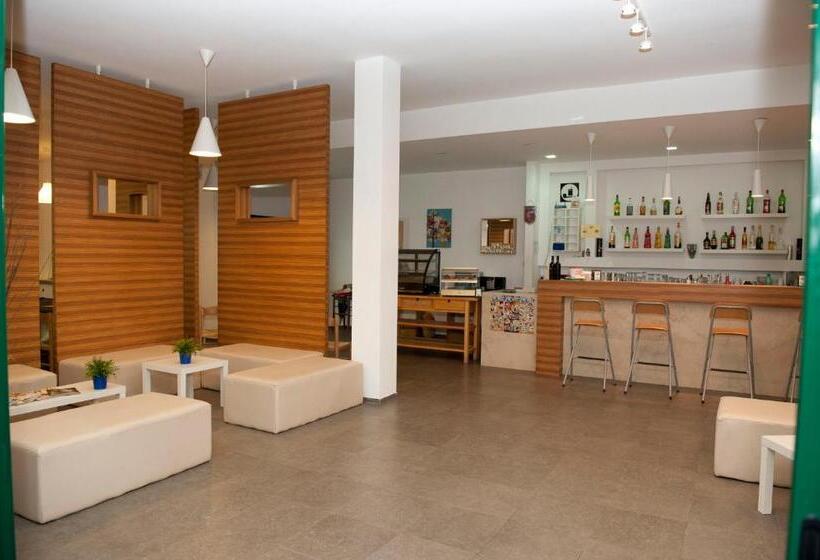 ホテル Elena Residence