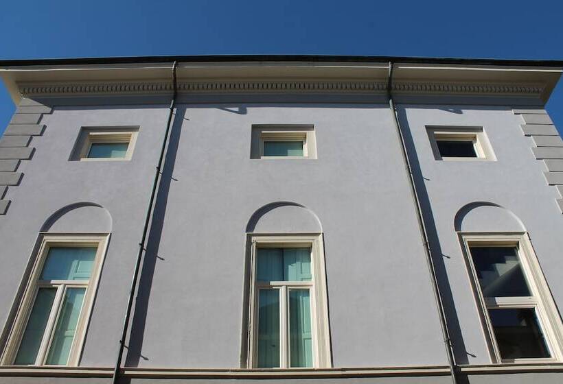 هتل Europa Varese