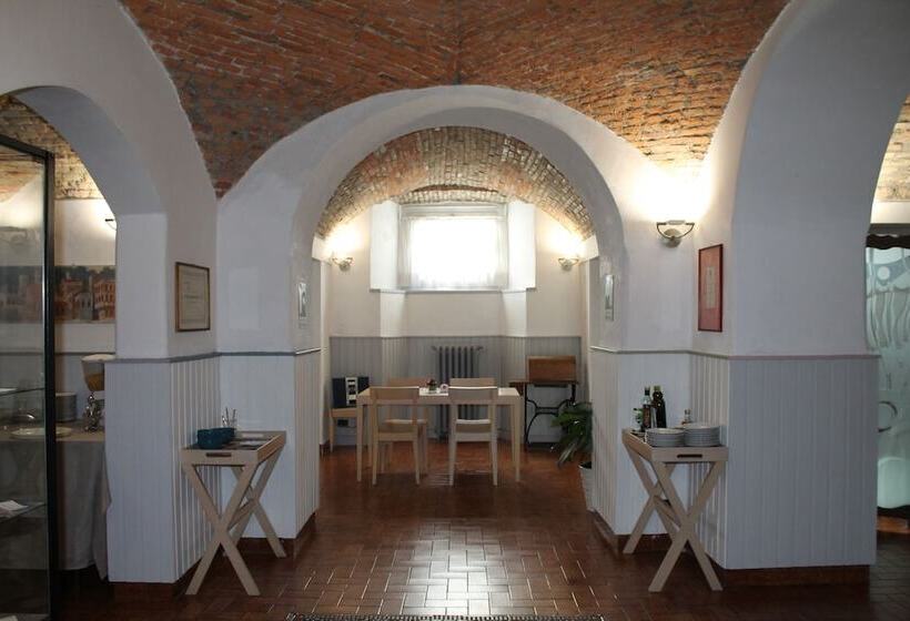 هتل Europa Varese