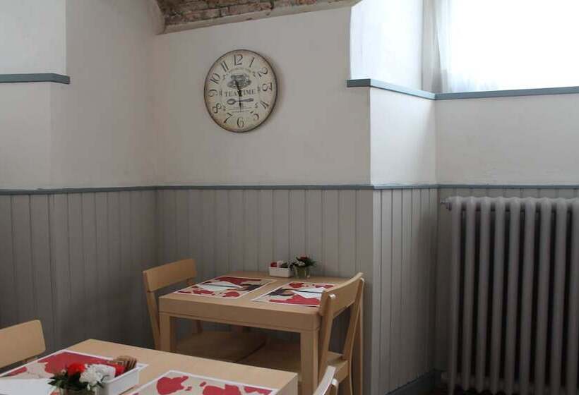 هتل Europa Varese