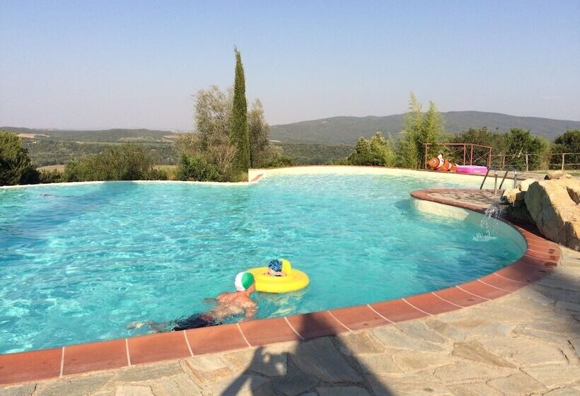 فندق Fattoria Il Santo