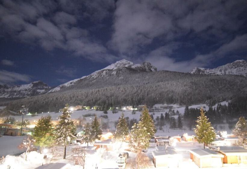 Garden Wellness Hotel S