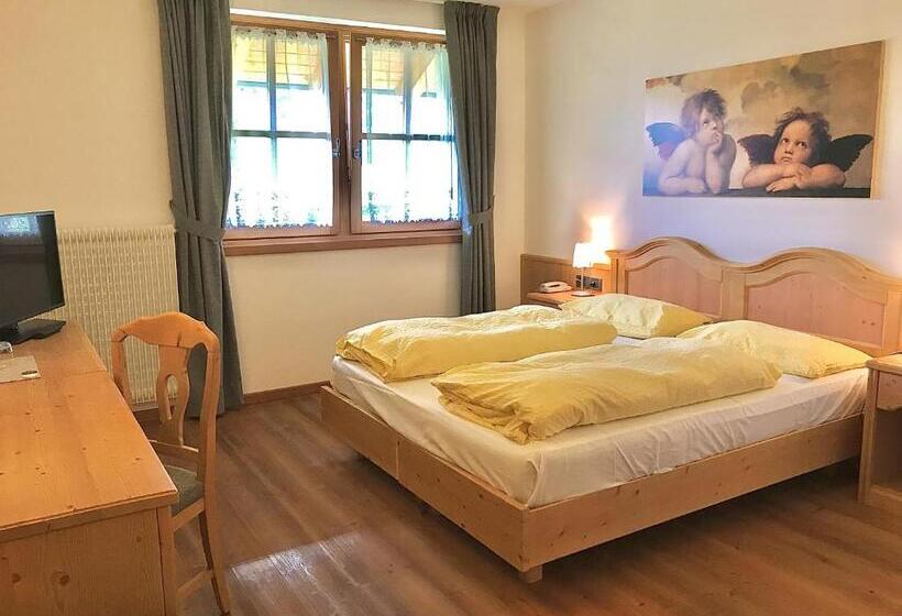 בית מלון כפרי Garni Lilly