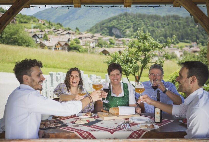 בית מלון כפרי Garni Lilly