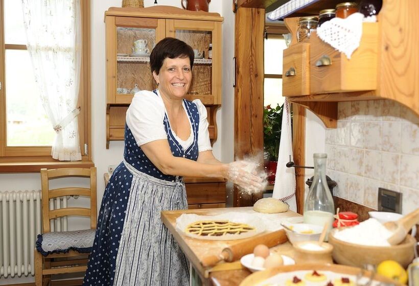 בית מלון כפרי Garni Lilly