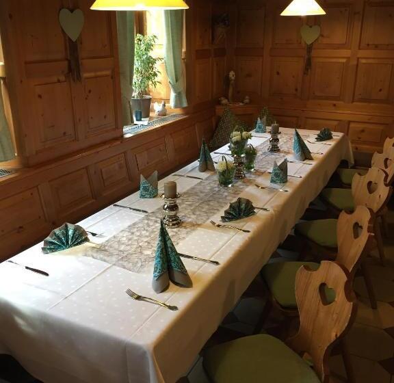 ホテル Gasthof Krapp