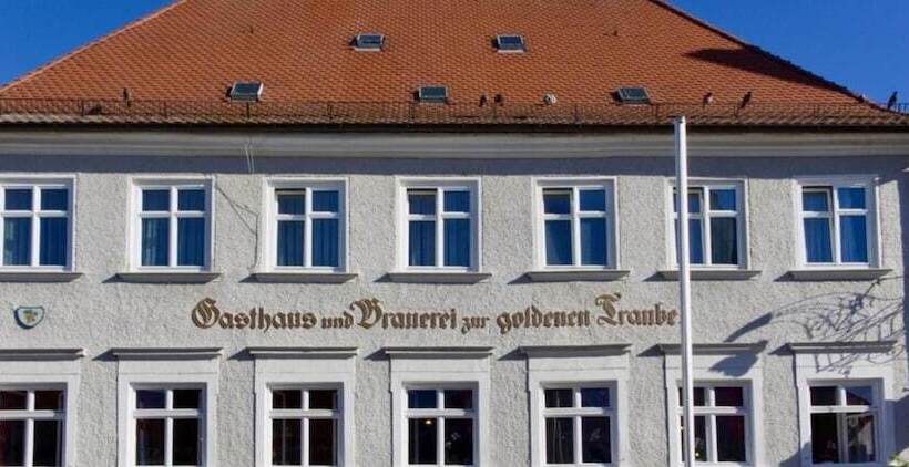 בית מלון כפרי Goldene Traube