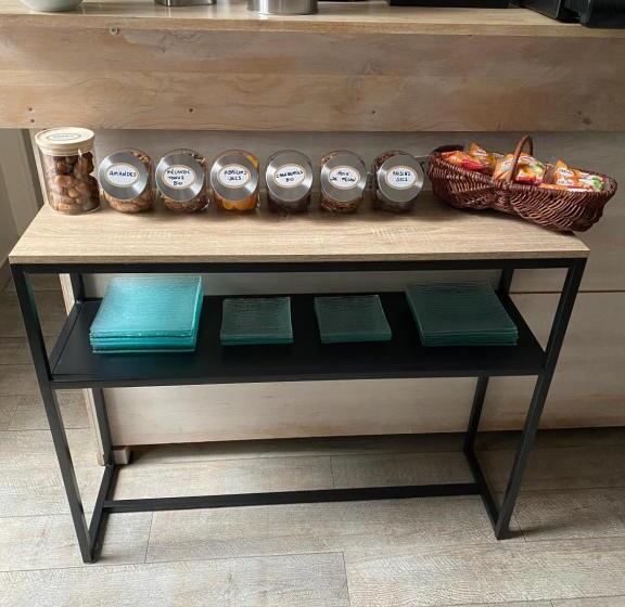 Отель Hôtel Céline   Hôtel De La Gare