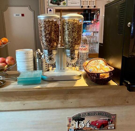 Отель Hôtel Céline   Hôtel De La Gare