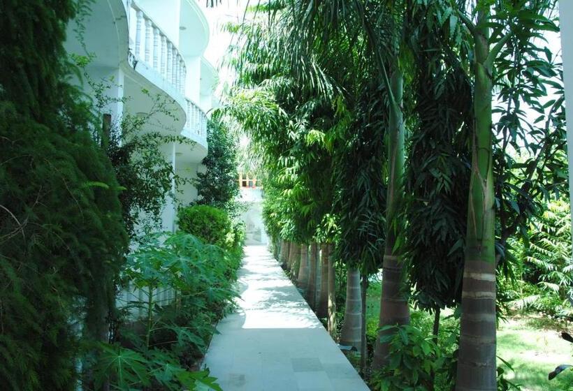 酒店 Isabel Palace