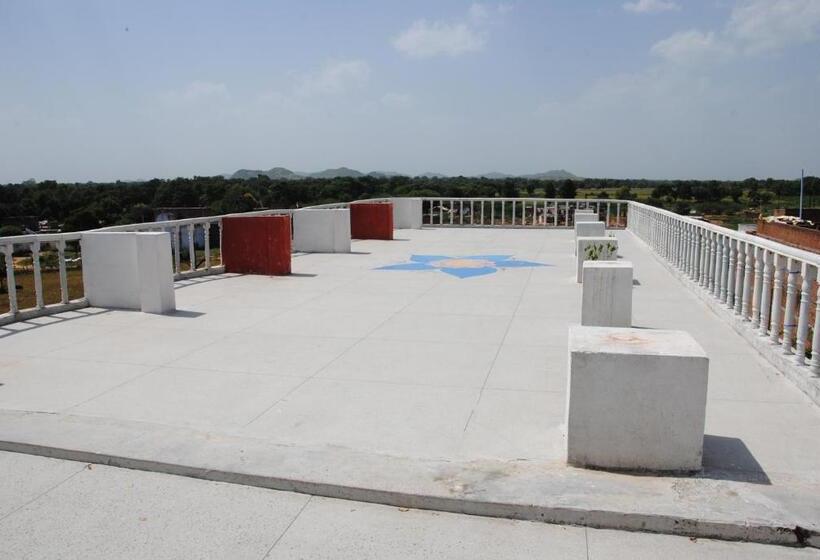 酒店 Isabel Palace