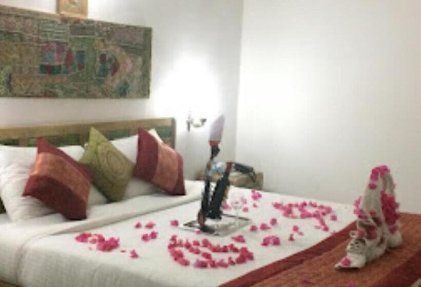 酒店 Isabel Palace